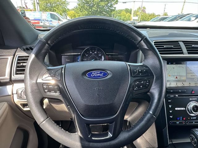 Used 2018 Ford Explorer Limited AWD/4WD image 11
