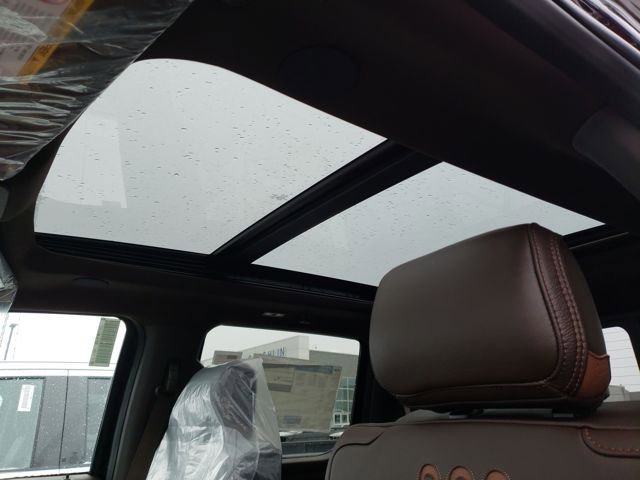 New 2026 Ford F450 King Ranch w/ FX4 Off-Road Package image 24