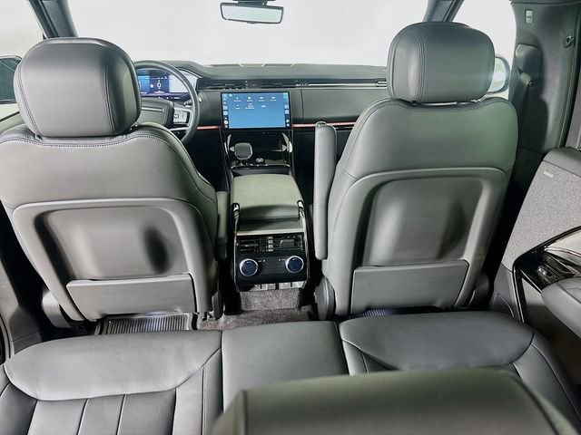 Used 2025 Land Rover Range Rover Sport SE image 24
