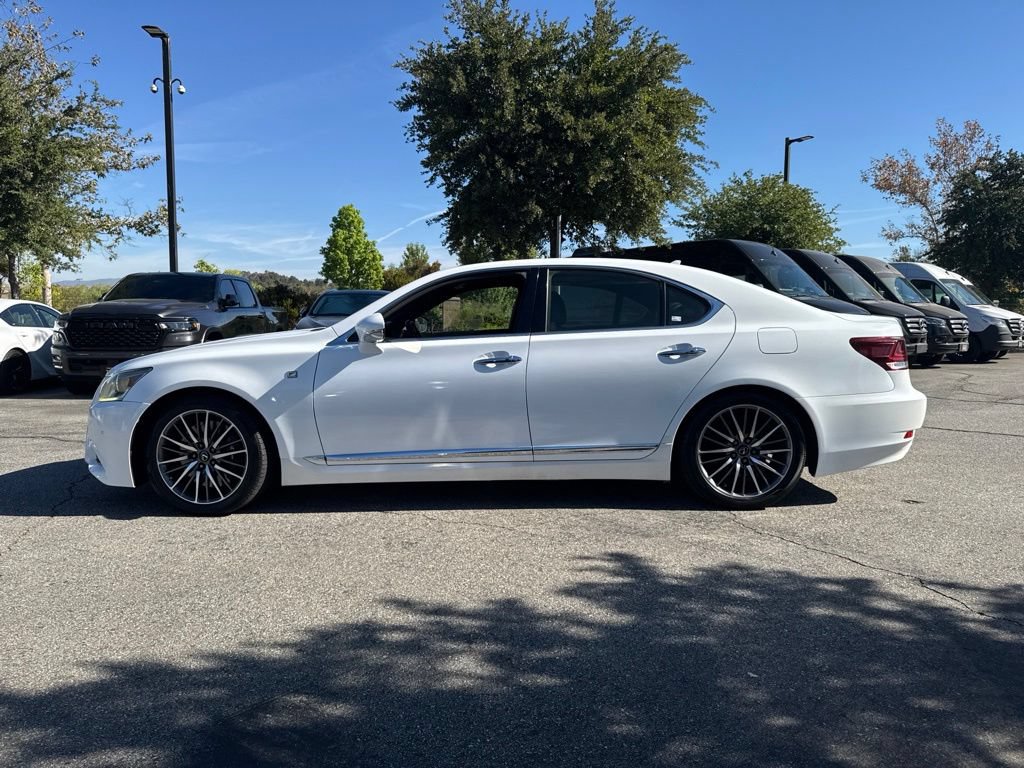 Used 2013 Lexus LS 460 w/ F-Sport Pkg RWD image 13