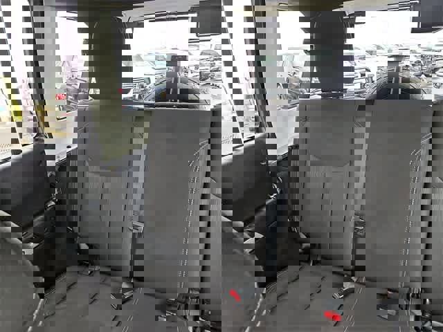 Used 2017 Jeep Wrangler Unlimited Sahara image 13