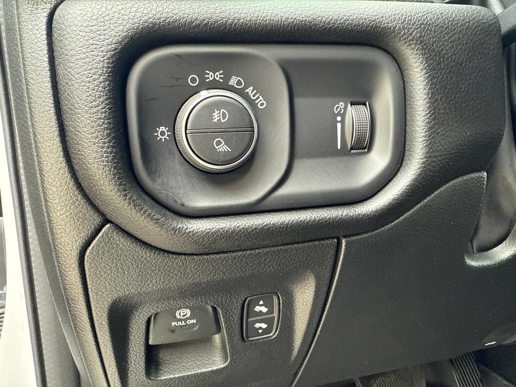 Used 2023 RAM 1500 Big Horn AWD/4WD image 21