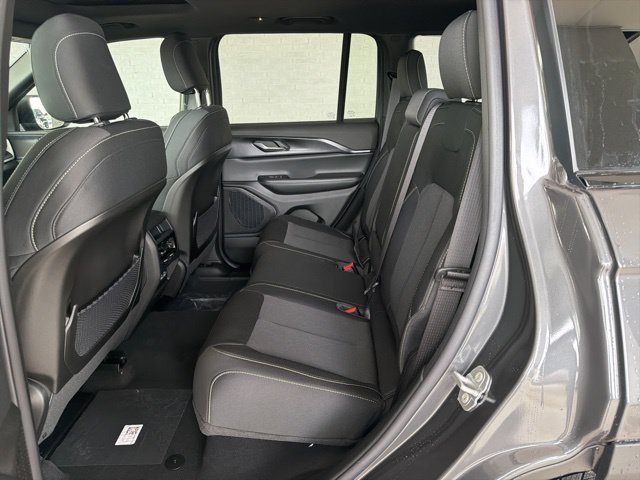 New 2026 Jeep Grand Cherokee Laredo X AWD/4WD image 15