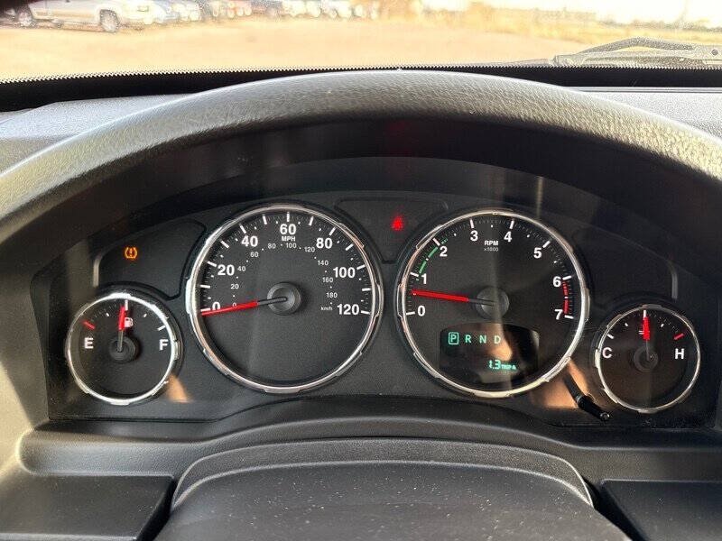 Used 2011 Jeep Liberty Sport AWD/4WD image 19