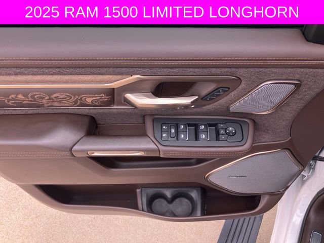 Used 2025 RAM 1500 Limited AWD/4WD image 32