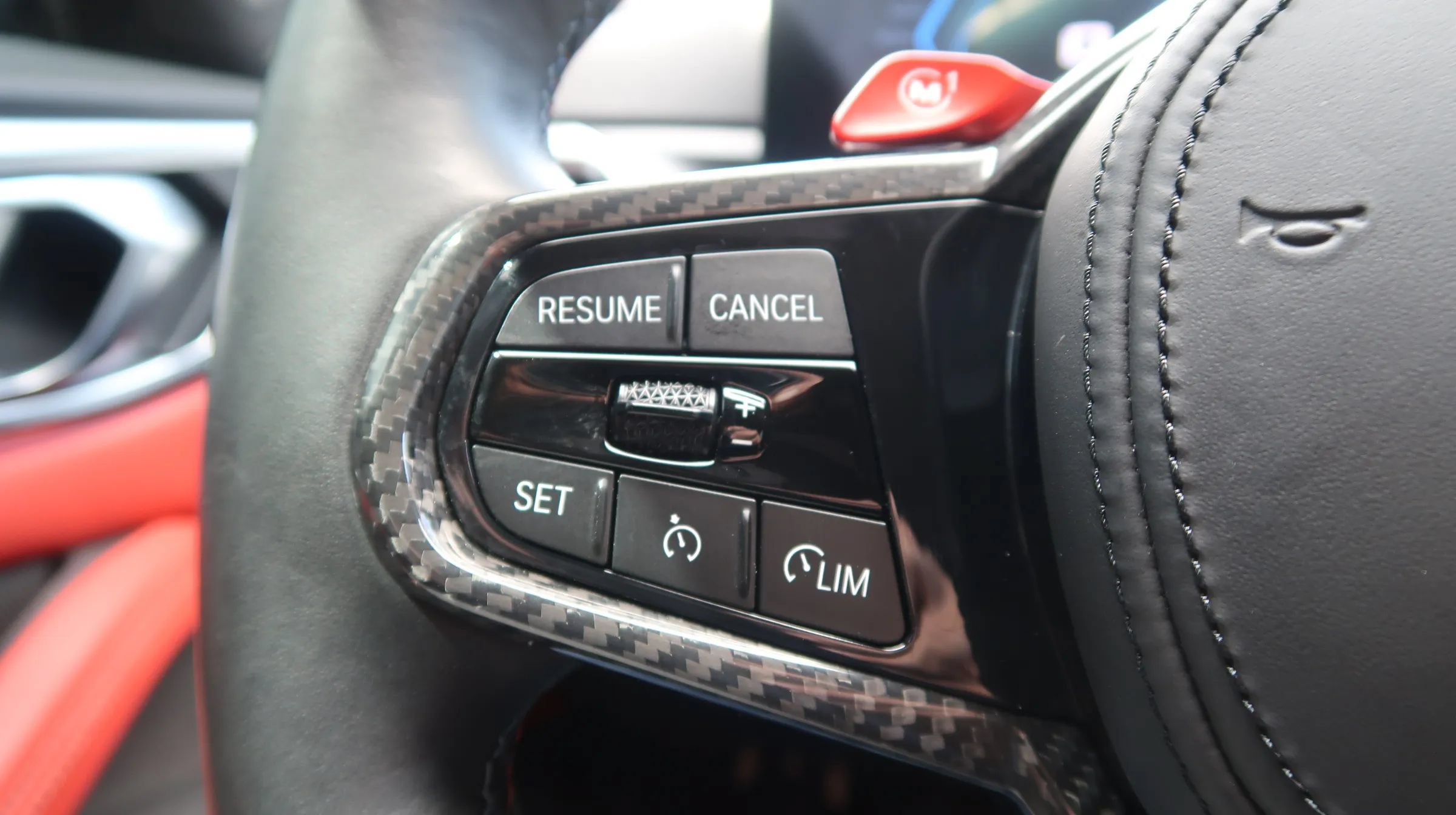 Used 2025 BMW M4 Coupe w/ Executive Package RWD image 32