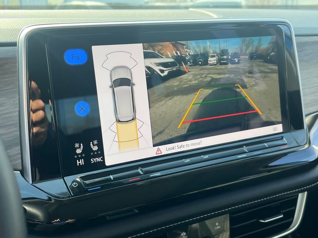 Certified 2025 Volkswagen Atlas SEL image 24