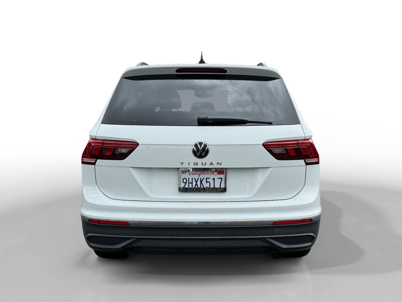 Used 2023 Volkswagen Tiguan S FWD image 4