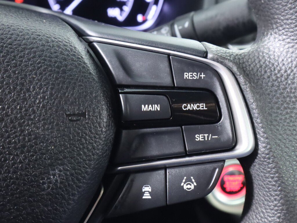 Used 2018 Honda Accord EX image 14