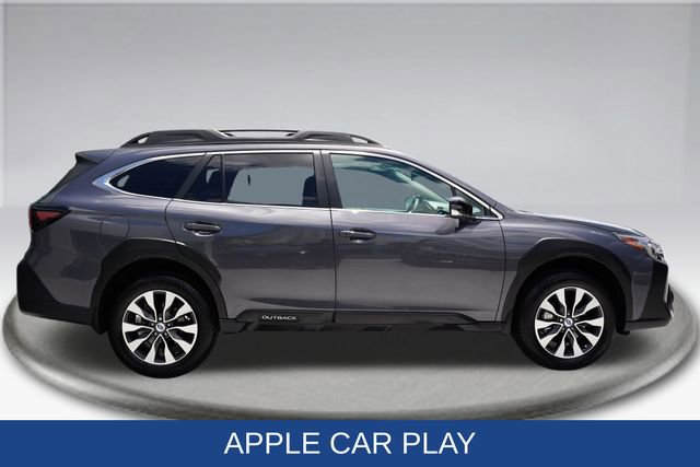 Used 2025 Subaru Outback Limited image 14