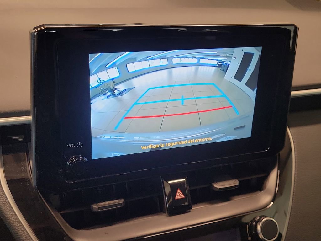 Used 2025 Toyota Corolla LE image 26