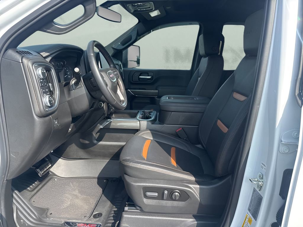 Used 2022 GMC Sierra 2500 AT4 w/ Gooseneck/5TH Wheel Package image 9
