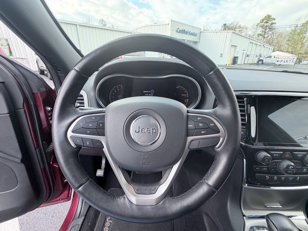 Used 2021 Jeep Grand Cherokee Laredo X image 15