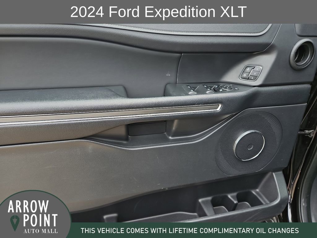Used 2024 Ford Expedition XLT image 21