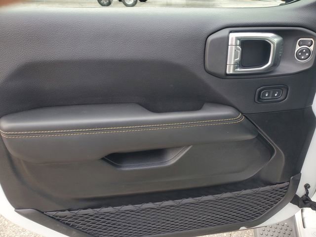 Used 2025 Jeep Wrangler Unlimited Sahara image 12
