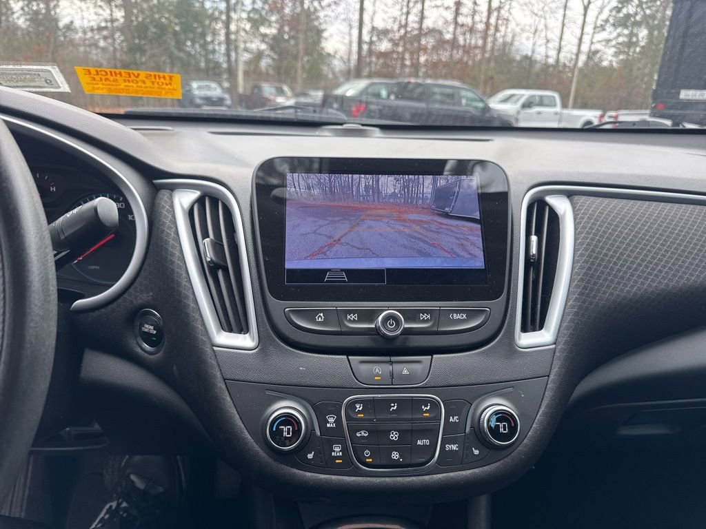 Used 2023 Chevrolet Malibu LT image 18