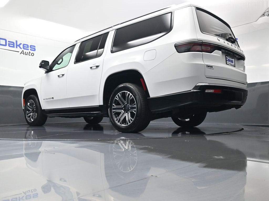 Used 2024 Jeep Wagoneer L Series II w/ Flexible Seating Group image 45