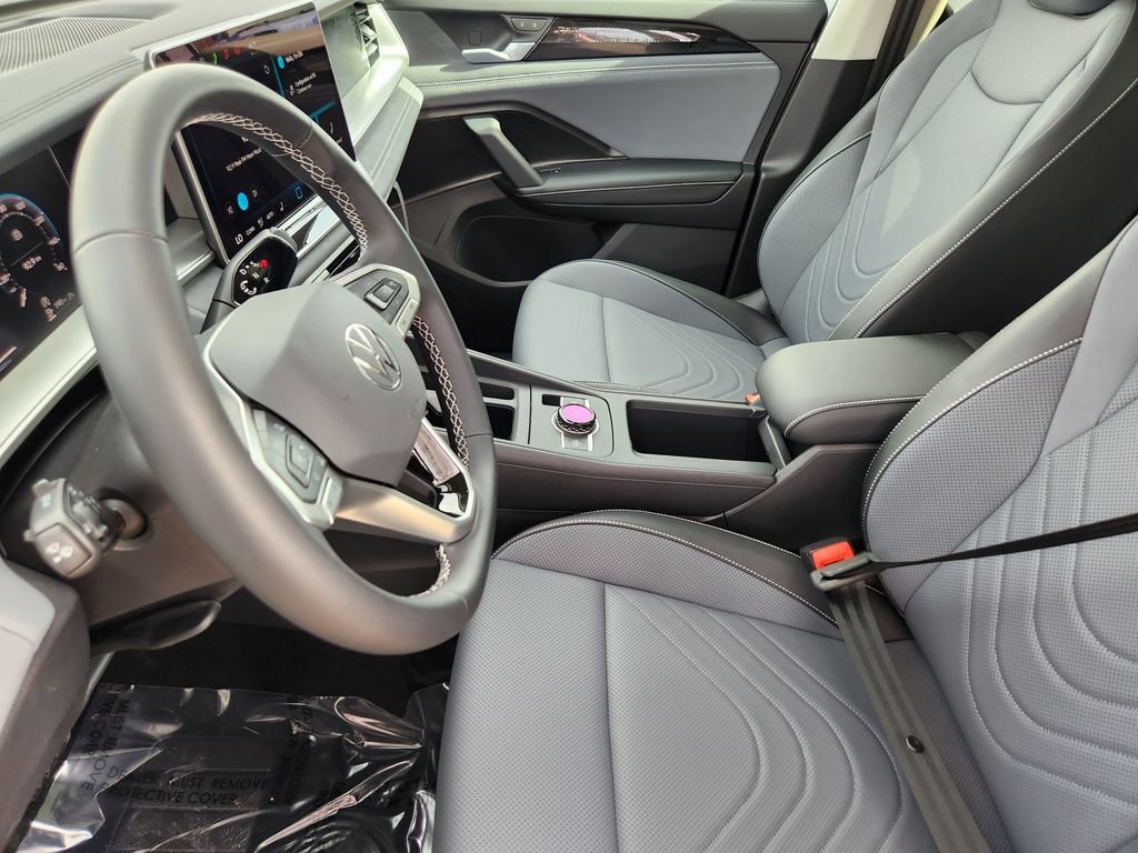 New 2026 Volkswagen Tiguan SE image 4