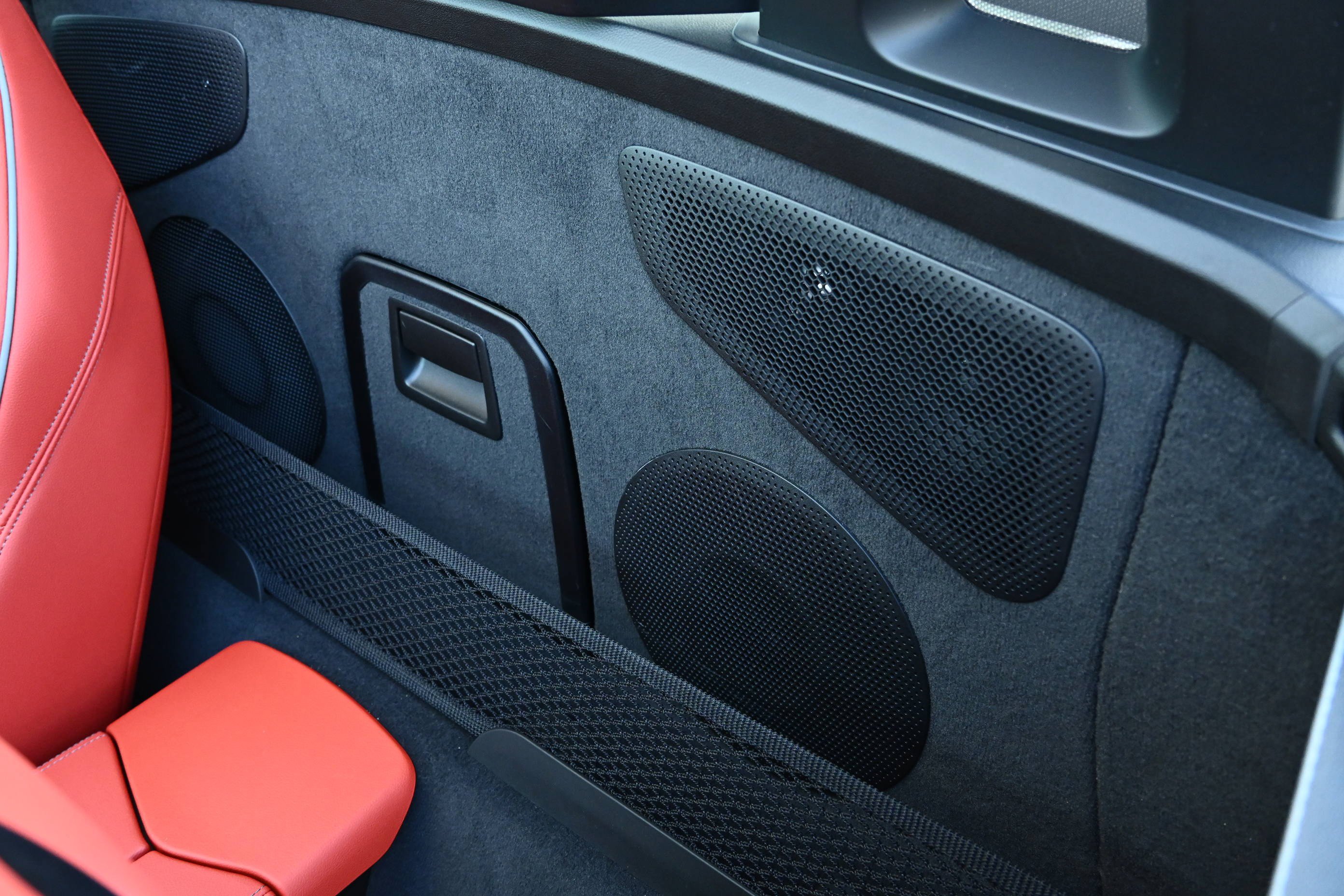 Certified 2025 BMW Z4 M40i w/ Premium Package image 27