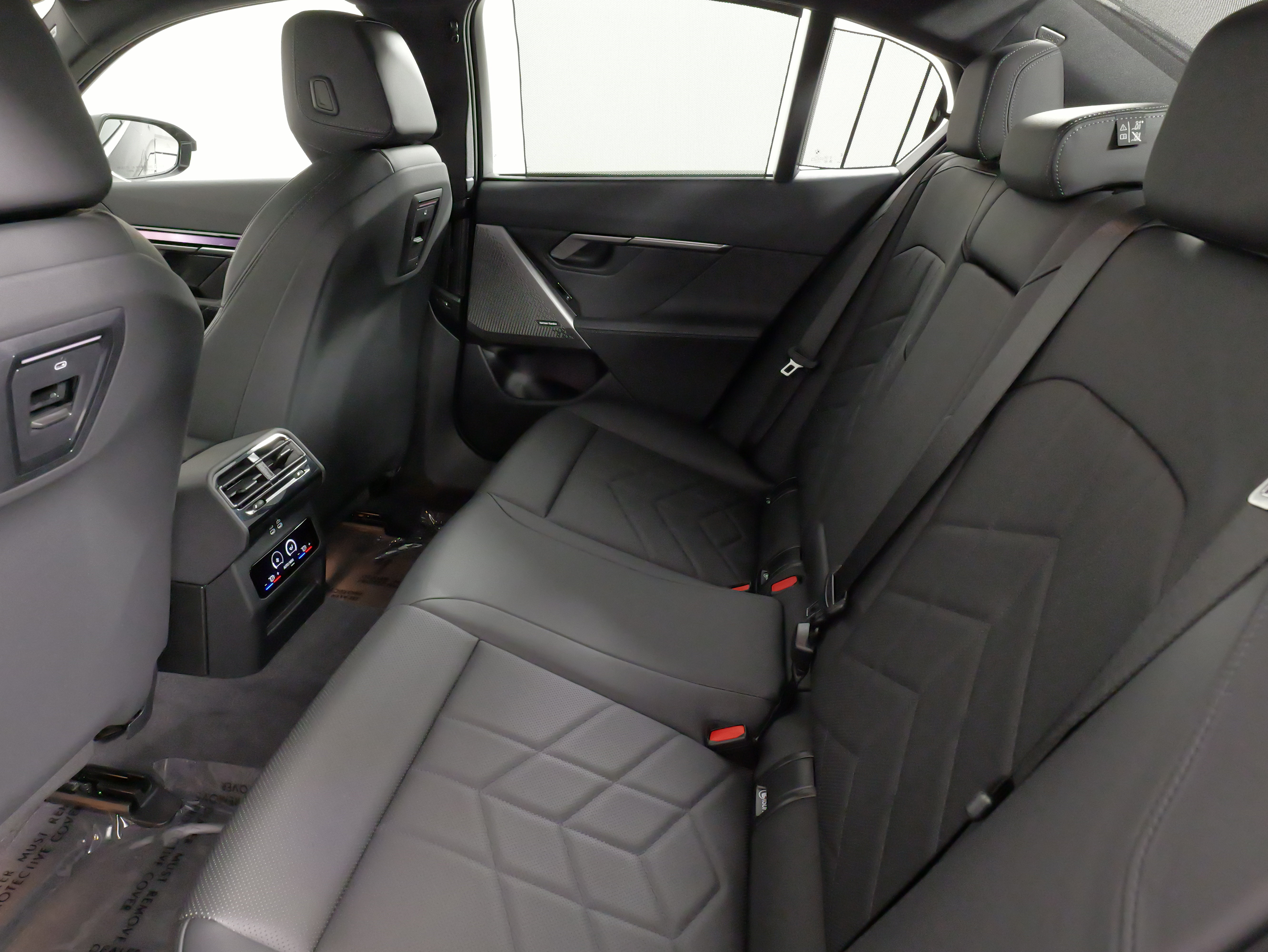 Used 2026 BMW 530i RWD image 38