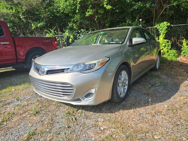 Used 2014 Toyota Avalon XLE FWD image 4