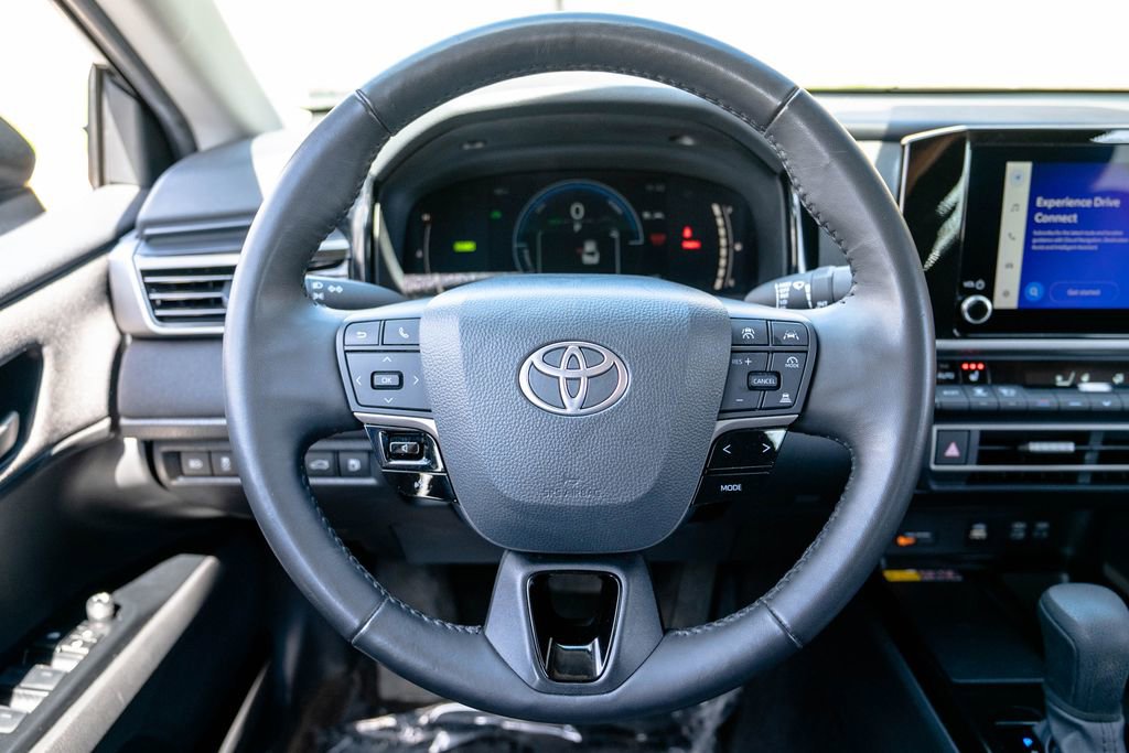 Used 2025 Toyota Camry LE w/ Convenience Package AWD/4WD image 13