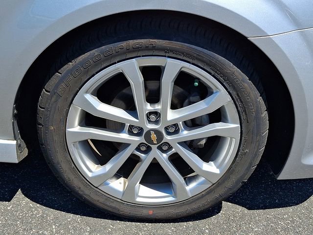 Used 2017 Chevrolet Sonic LT FWD image 8