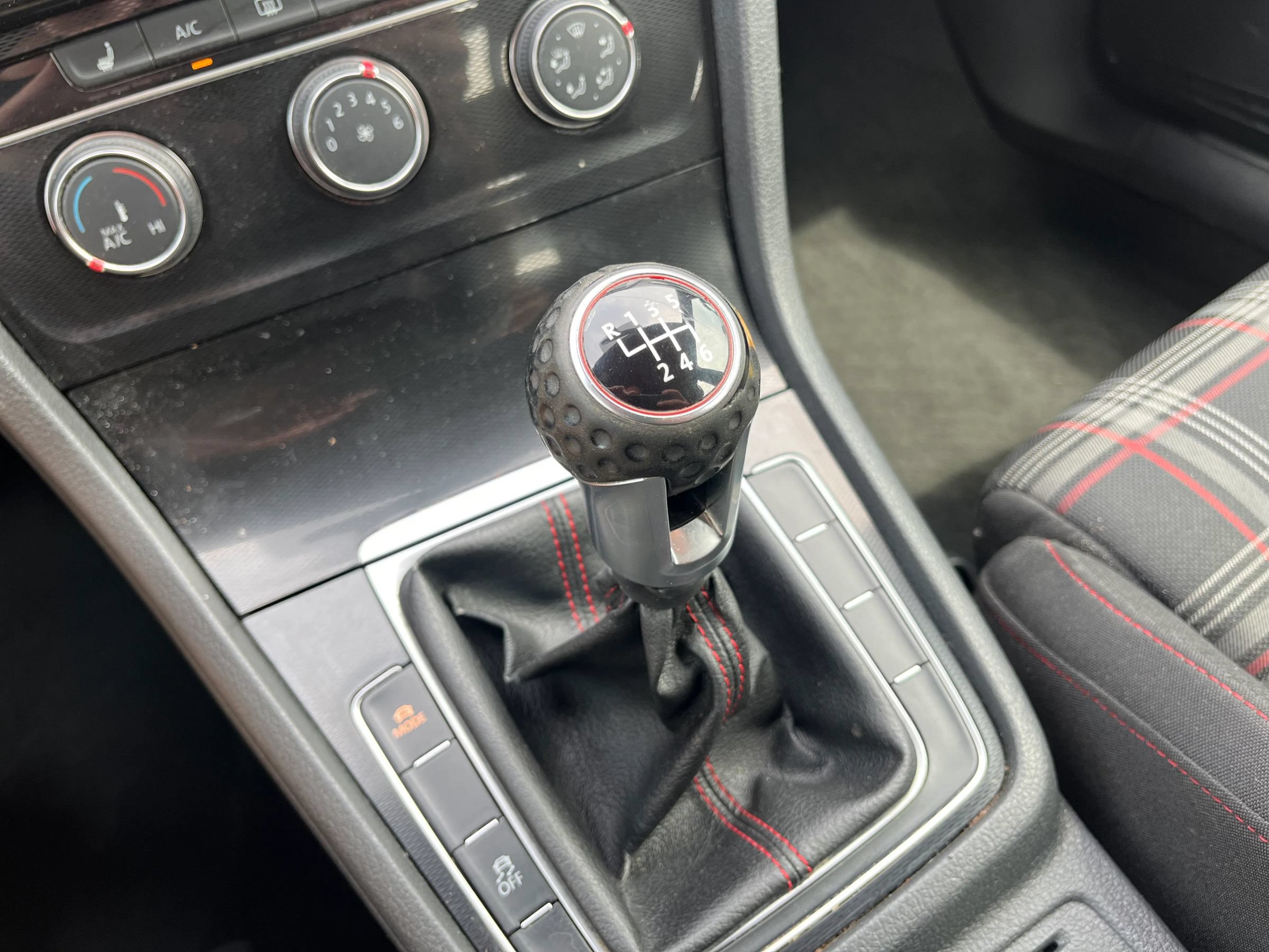 Used 2016 Volkswagen GTI S FWD image 23