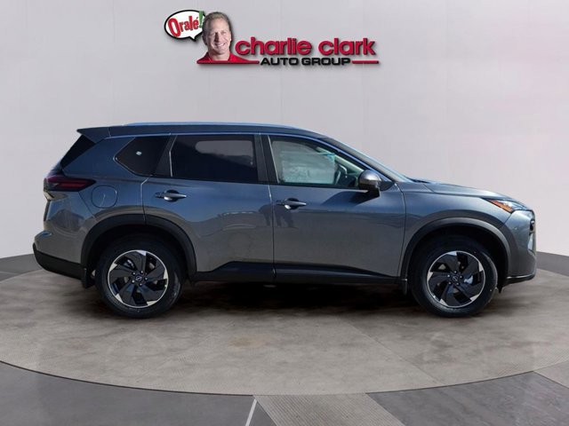 Certified 2025 Nissan Rogue SV w/ SV Premium Package image 7