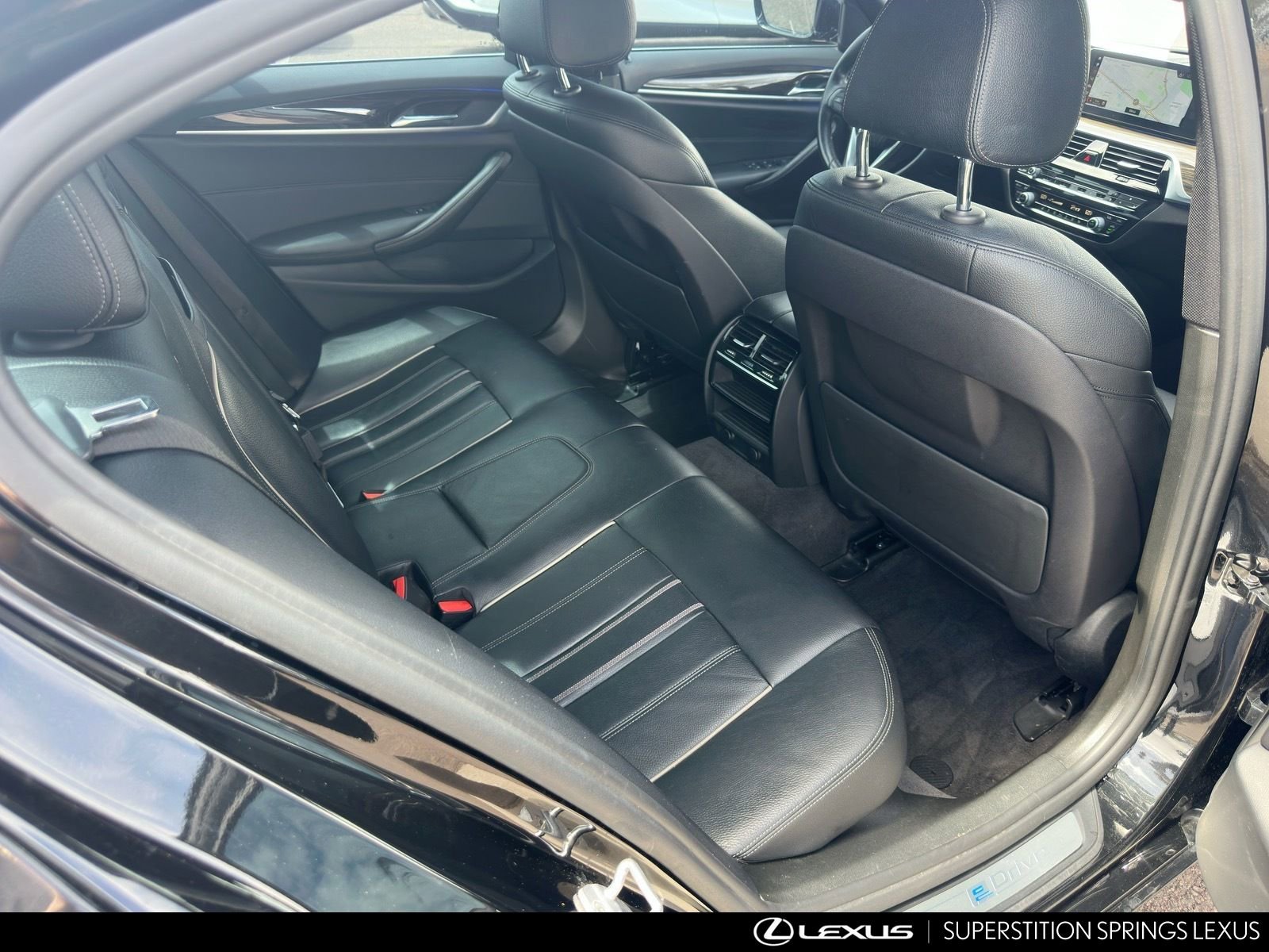 Used 2018 BMW 530e image 23