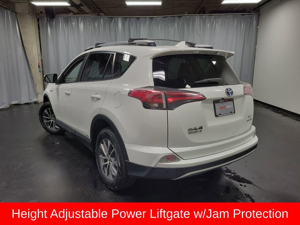 Used 2017 Toyota RAV4 XLE w/ Convenience Package AWD/4WD image 6