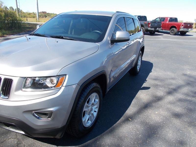 Used 2016 Jeep Grand Cherokee Laredo RWD image 8
