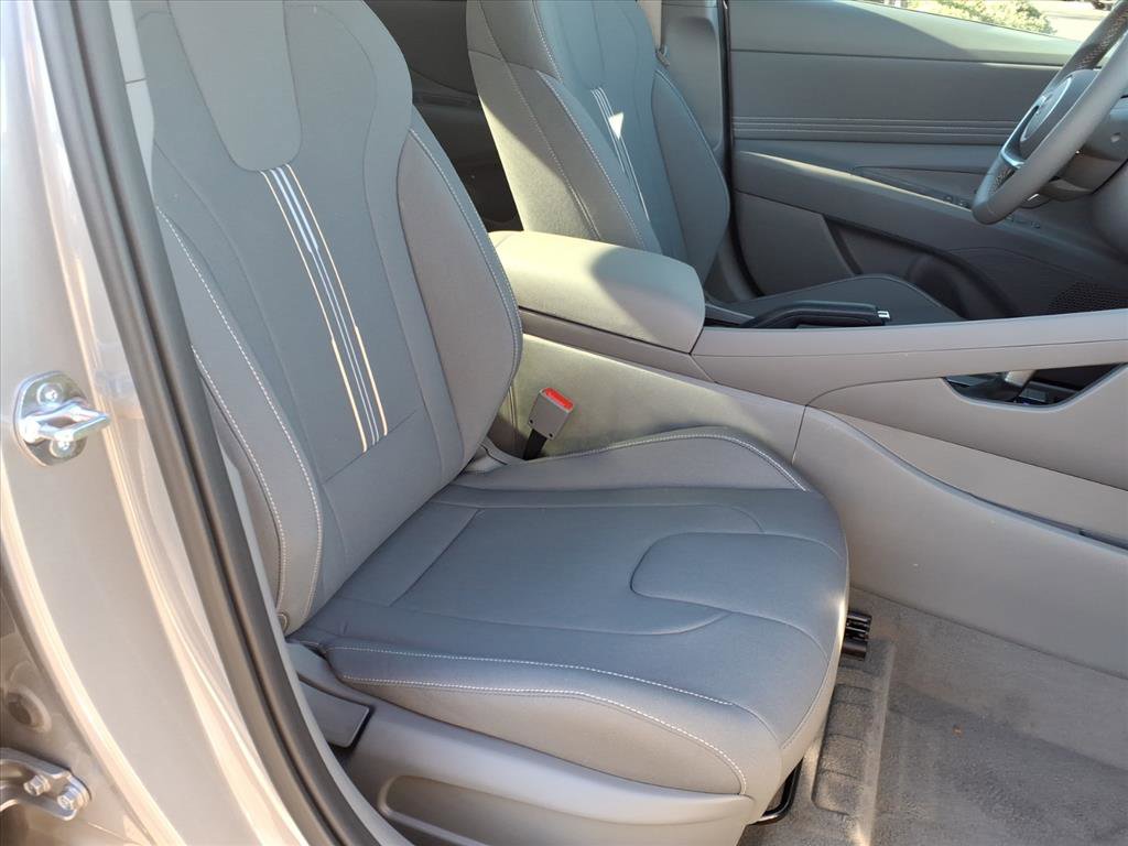 New 2026 Hyundai Elantra Sport FWD image 7