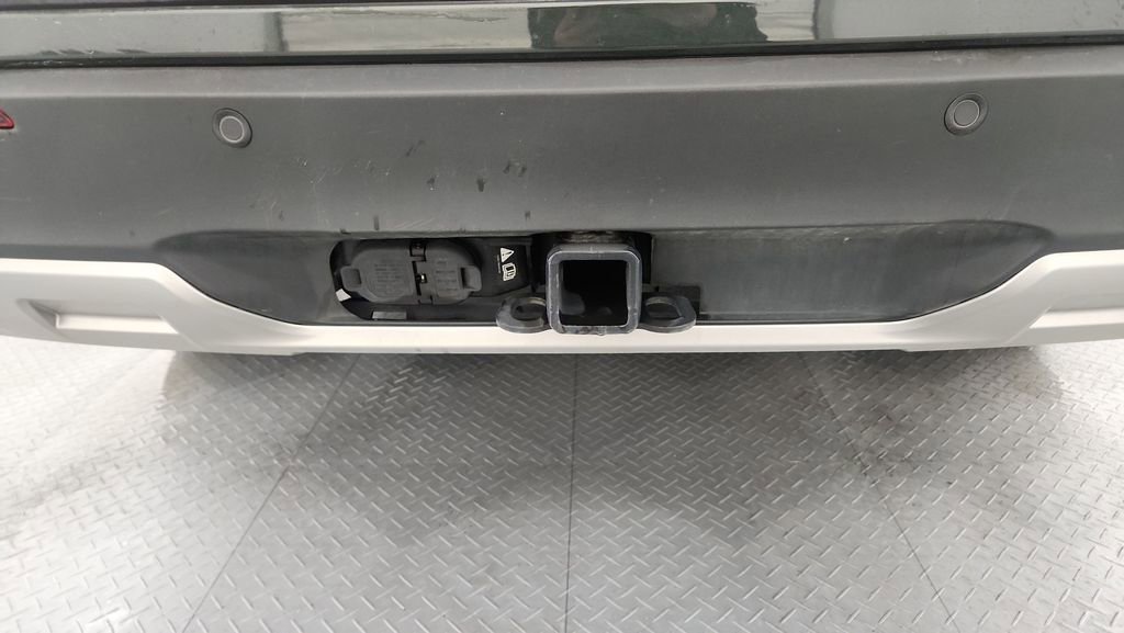 Used 2023 Ford Explorer XLT w/ Equipment Group 202A image 16