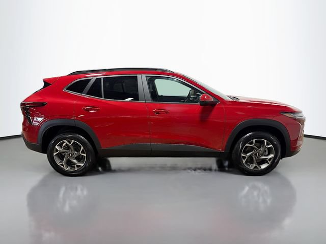 New 2026 Chevrolet Trax LT w/ Driver Confidence Package FWD image 5