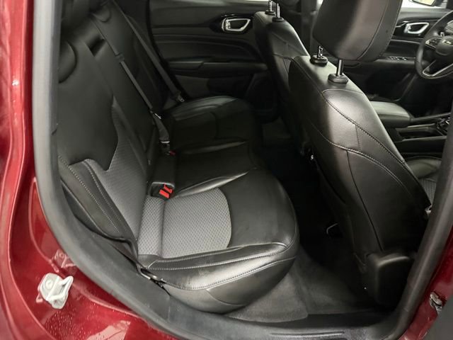 Used 2022 Jeep Compass Altitude image 43