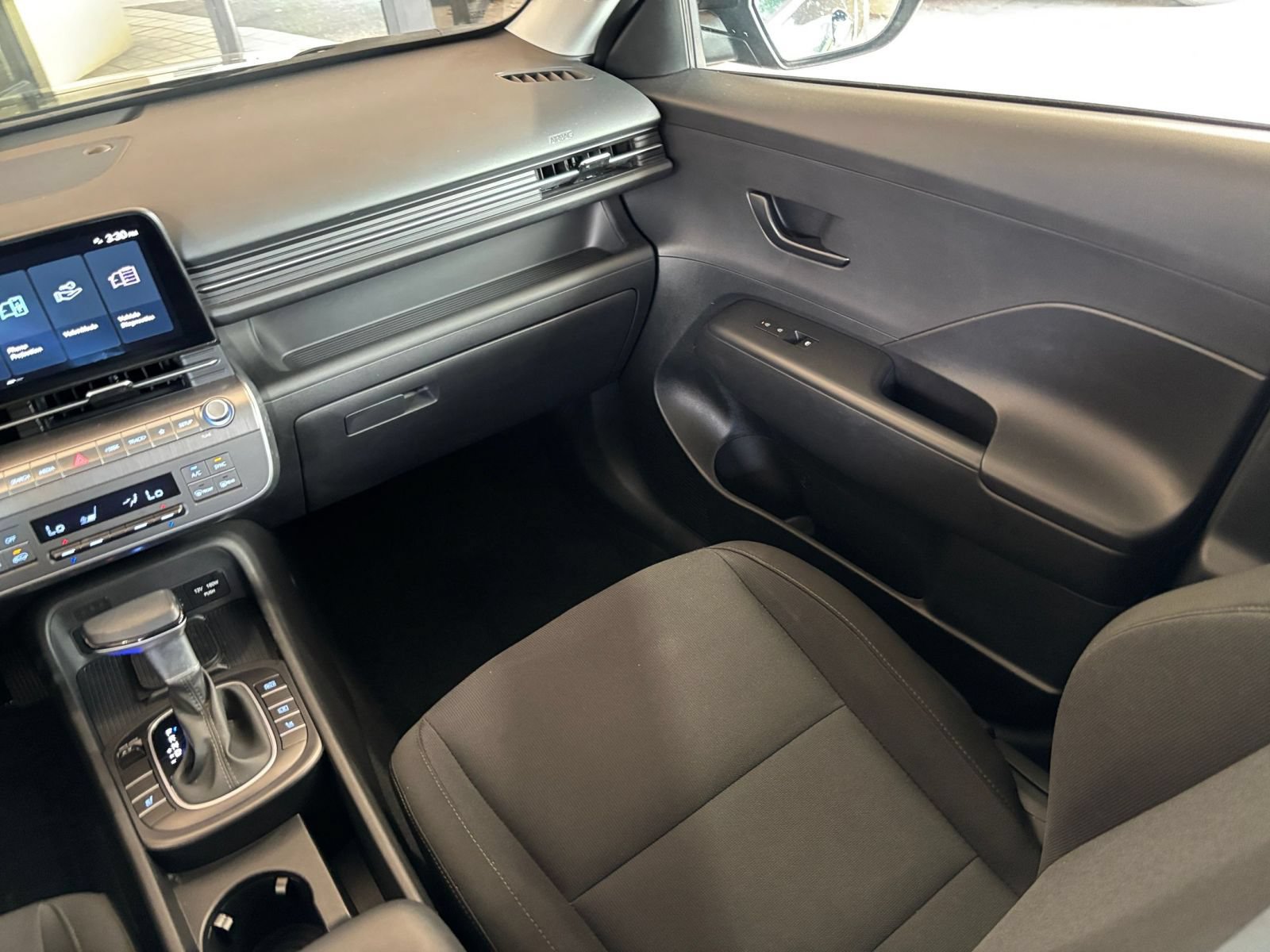 Used 2026 Hyundai Kona SEL Sport FWD image 34