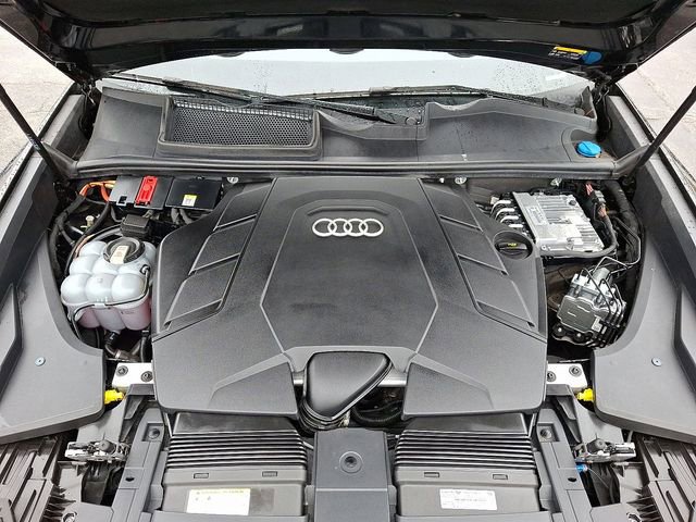 Used 2023 Audi Q8 Prestige w/ Prestige Package image 29