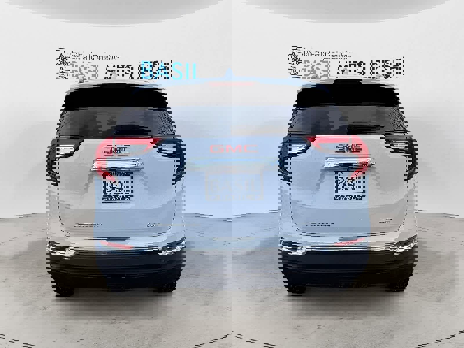 Used 2023 GMC Terrain SLT image 4