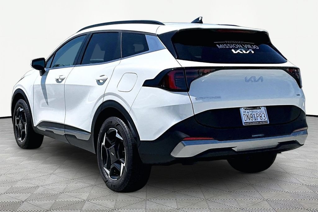 Certified 2026 Kia Sportage EX w/ EX Panoramic Sunroof Package AWD/4WD image 6