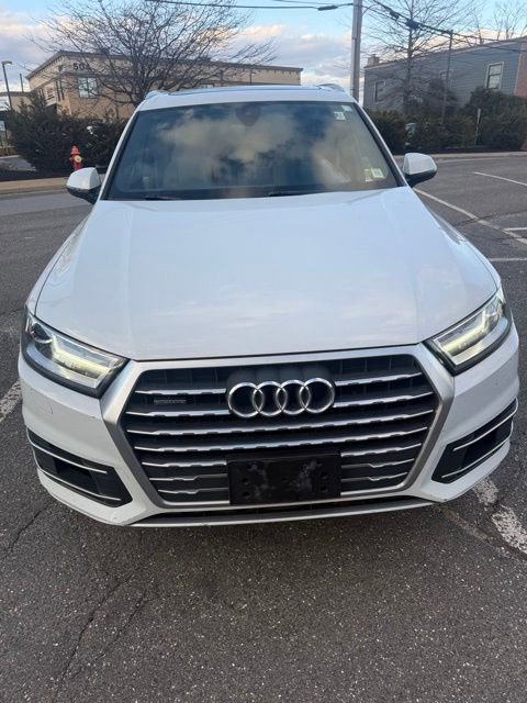 Used 2018 Audi Q7 3.0T Premium image 1