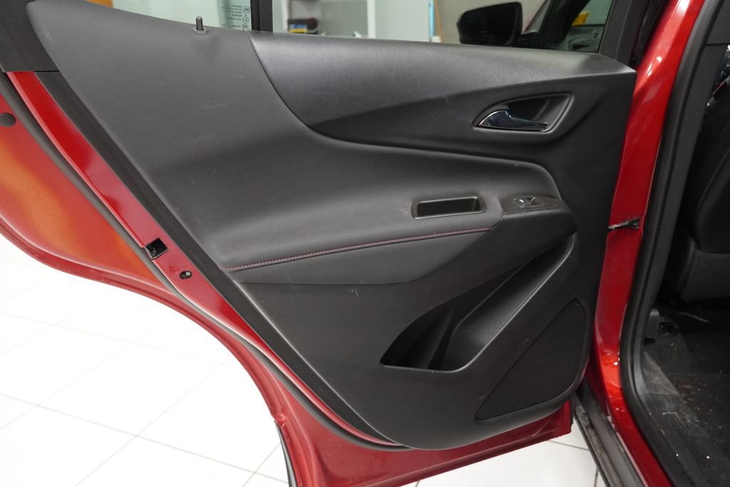 Certified 2023 Chevrolet Equinox RS FWD image 28
