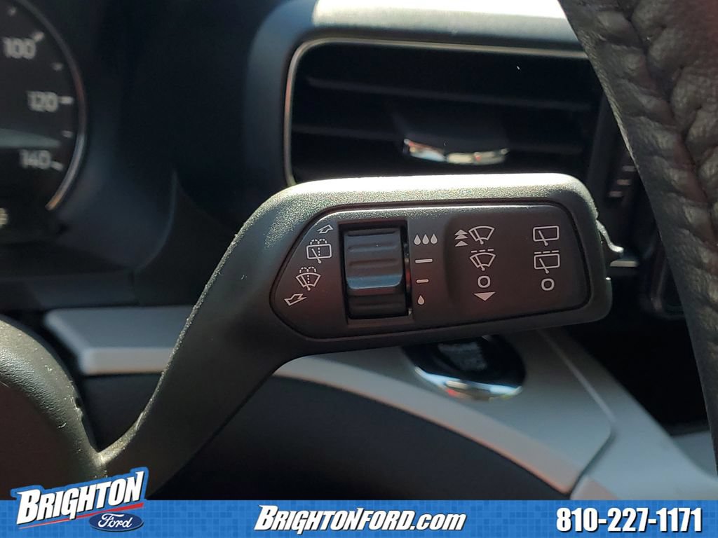 Used 2023 Ford Explorer XLT w/ Equipment Group 202A AWD/4WD image 22