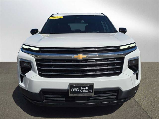 Used 2025 Chevrolet Traverse LT AWD/4WD image 8