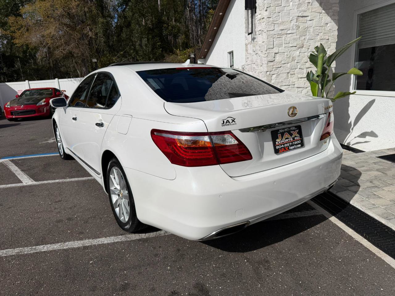 Used 2011 Lexus LS 460 AWD w/ Comfort Pkg image 12