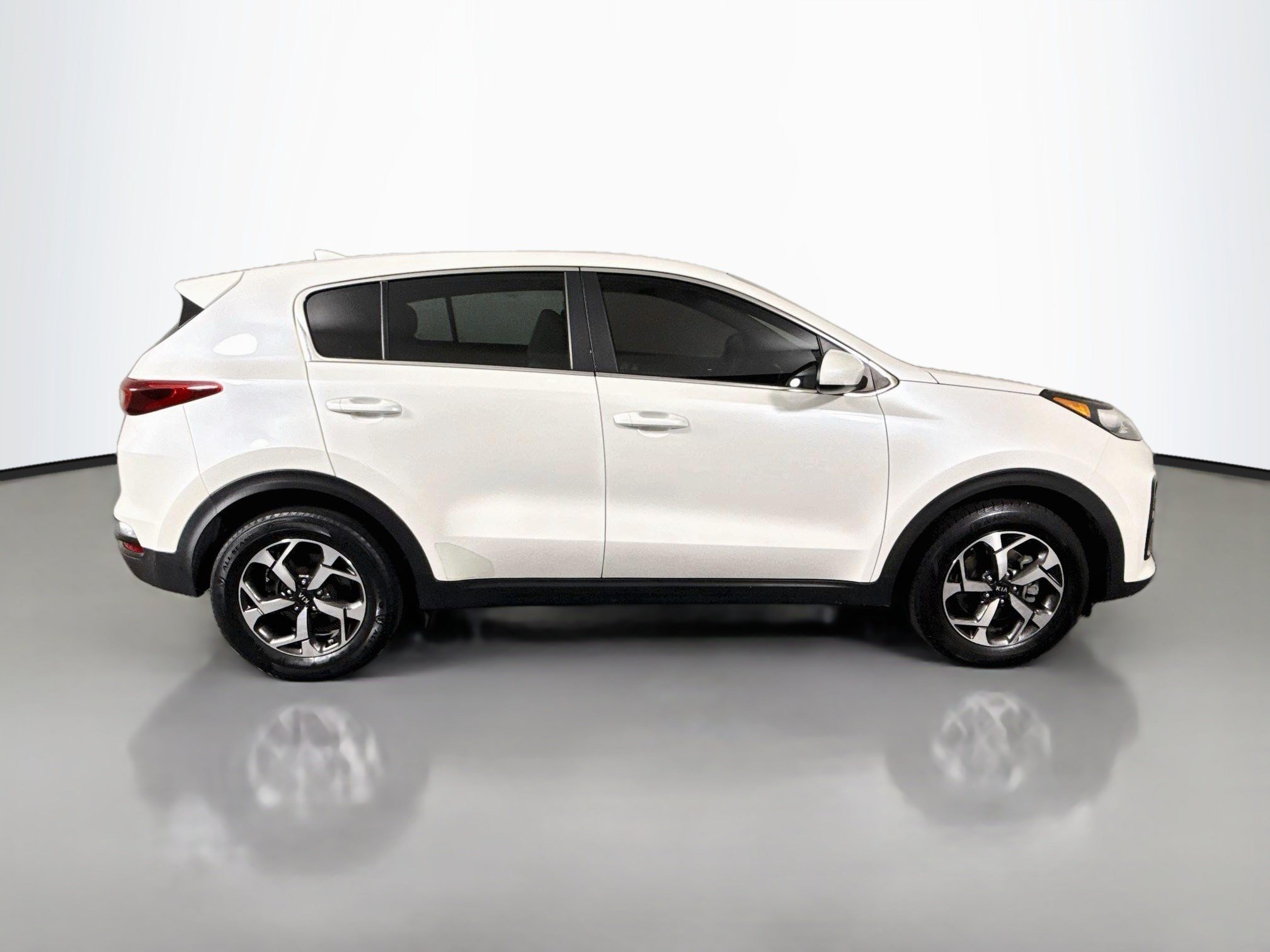 Used 2022 Kia Sportage LX FWD image 11