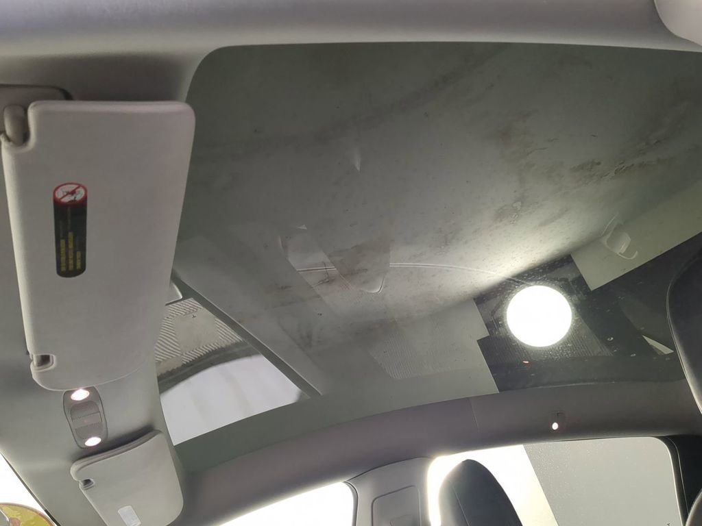 Used 2020 Tesla Model Y Long Range image 24