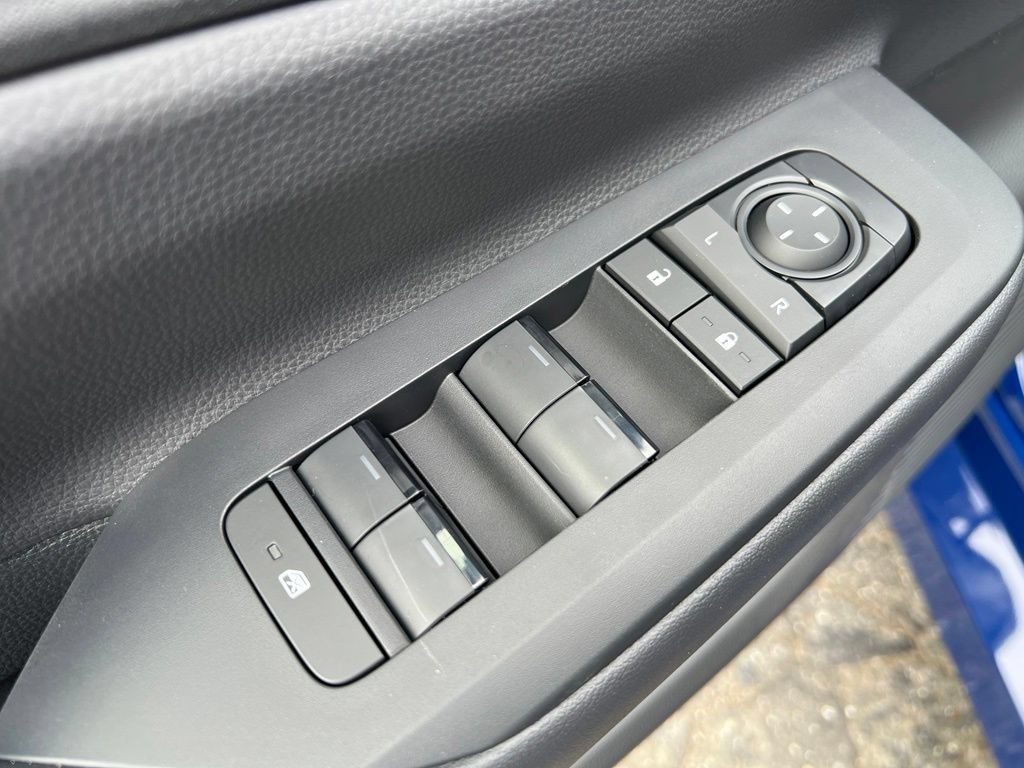 New 2027 Toyota Prius Plug-In Hybrid FWD image 32