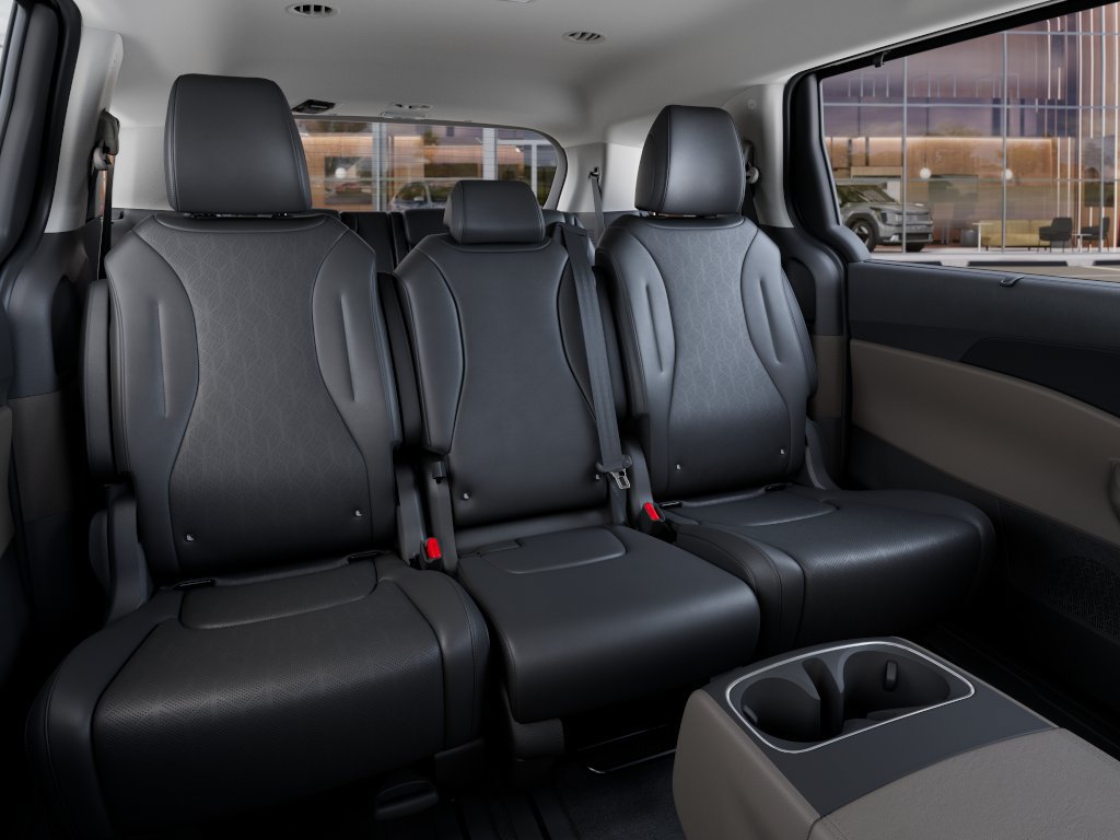 New 2026 Kia Carnival EX FWD image 16