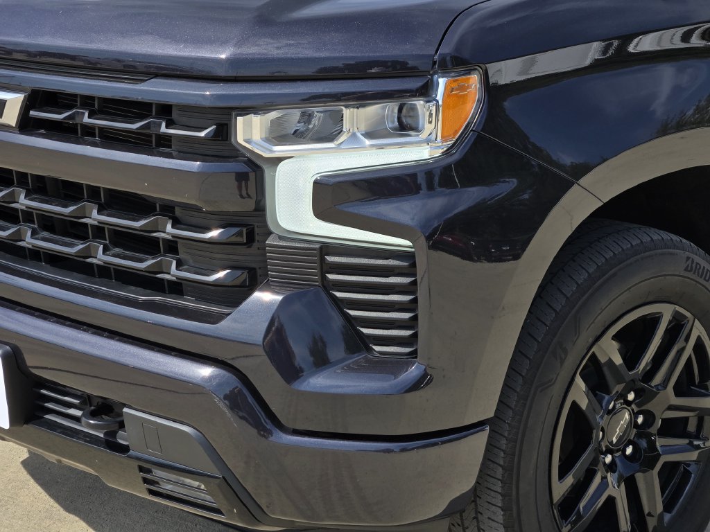 Used 2023 Chevrolet Silverado 1500 RST RWD image 9